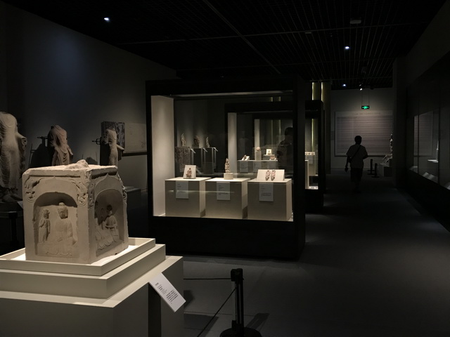 重磅：明博链接_明博MINGBO(中国)
展示，继敦煌大展后，又一重磅级艺术展在川博展出，由四川博物院、故宫博物院、印度博物馆主办，明博链接_明博MINGBO(中国)
一体化项目中印雕塑艺术展