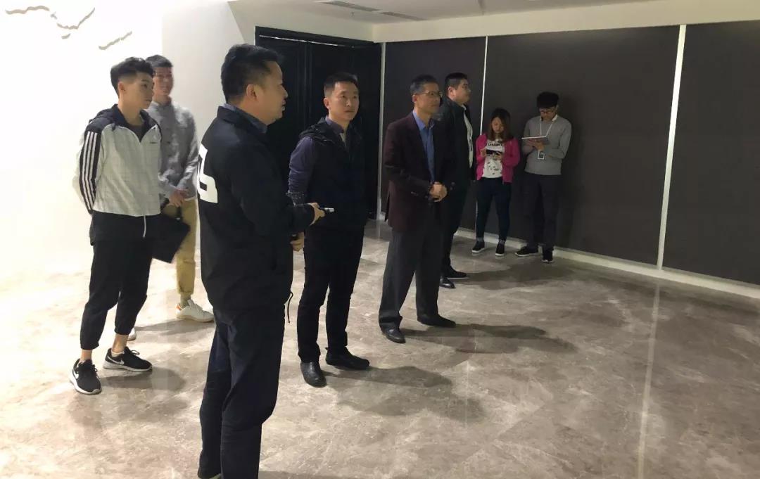 锐丰科技董事总经理薛凯一行来明博链接_明博MINGBO(中国)
考察交流