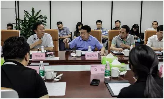 成都市委常委刘守成率团考察明博链接_明博MINGBO(中国)
并指导工作
