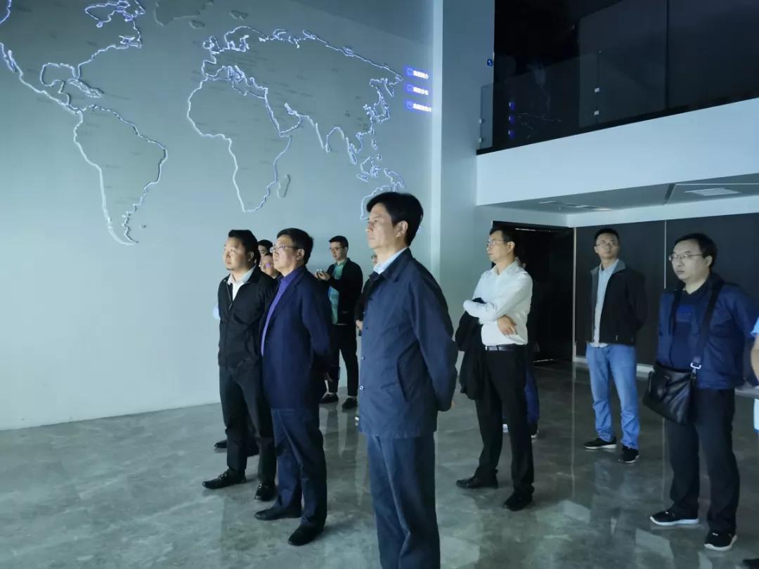 成都产业投资集团、阆中市委宣传部相继莅临明博链接_明博MINGBO(中国)
集团考察调研