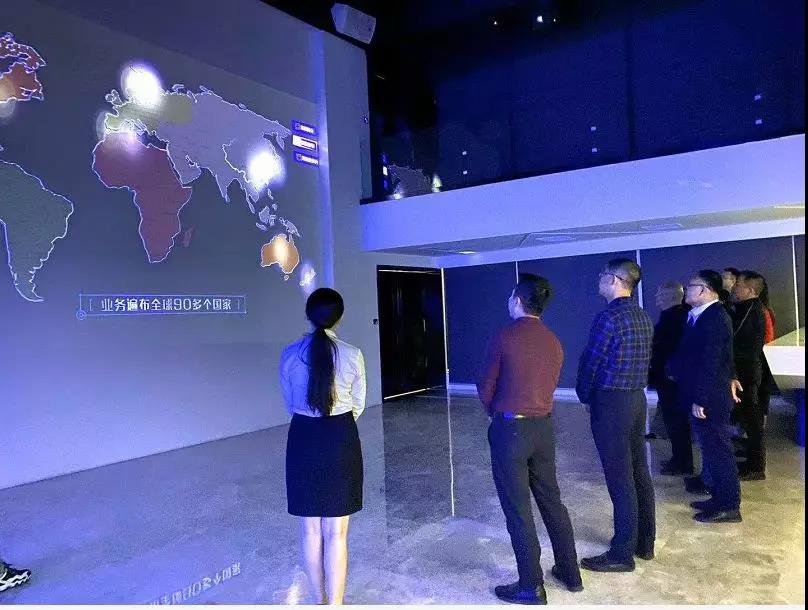 成都产业投资集团、阆中市委宣传部相继莅临明博链接_明博MINGBO(中国)
集团考察调研