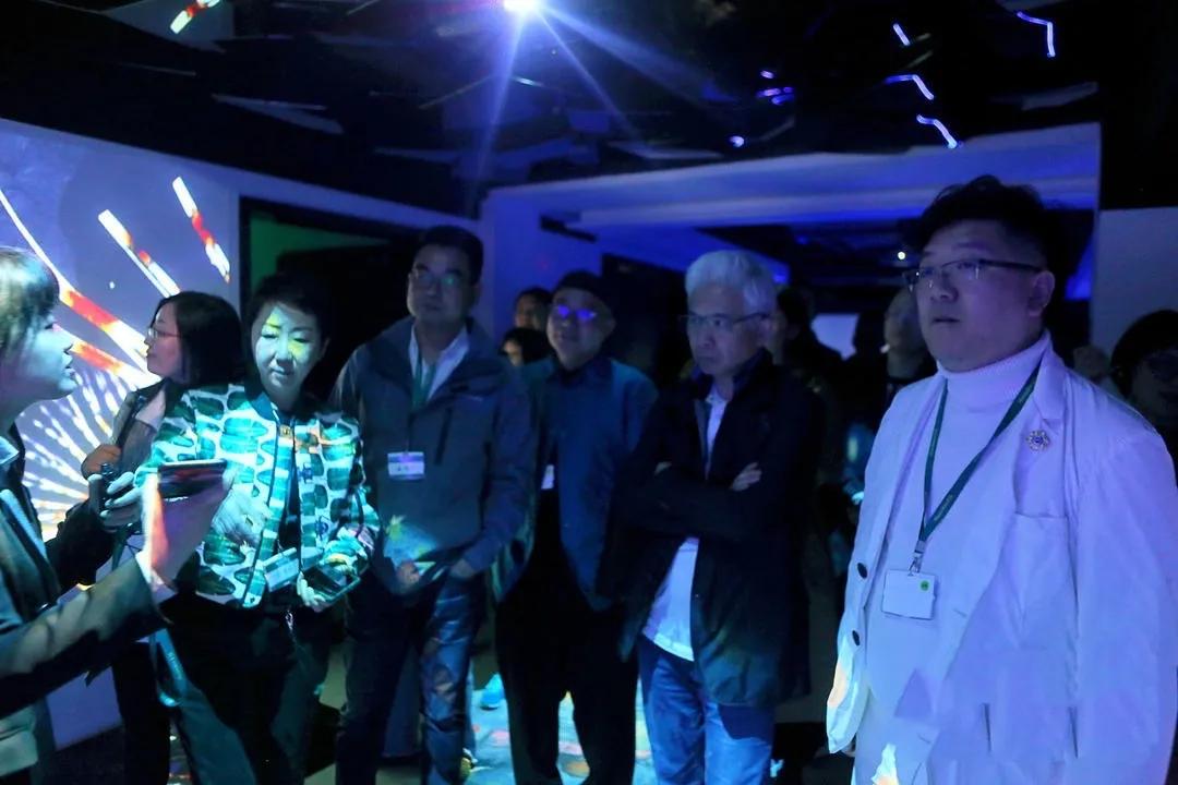 HuanXin学院企业家一行莅临明博链接_明博MINGBO(中国)
考察交流